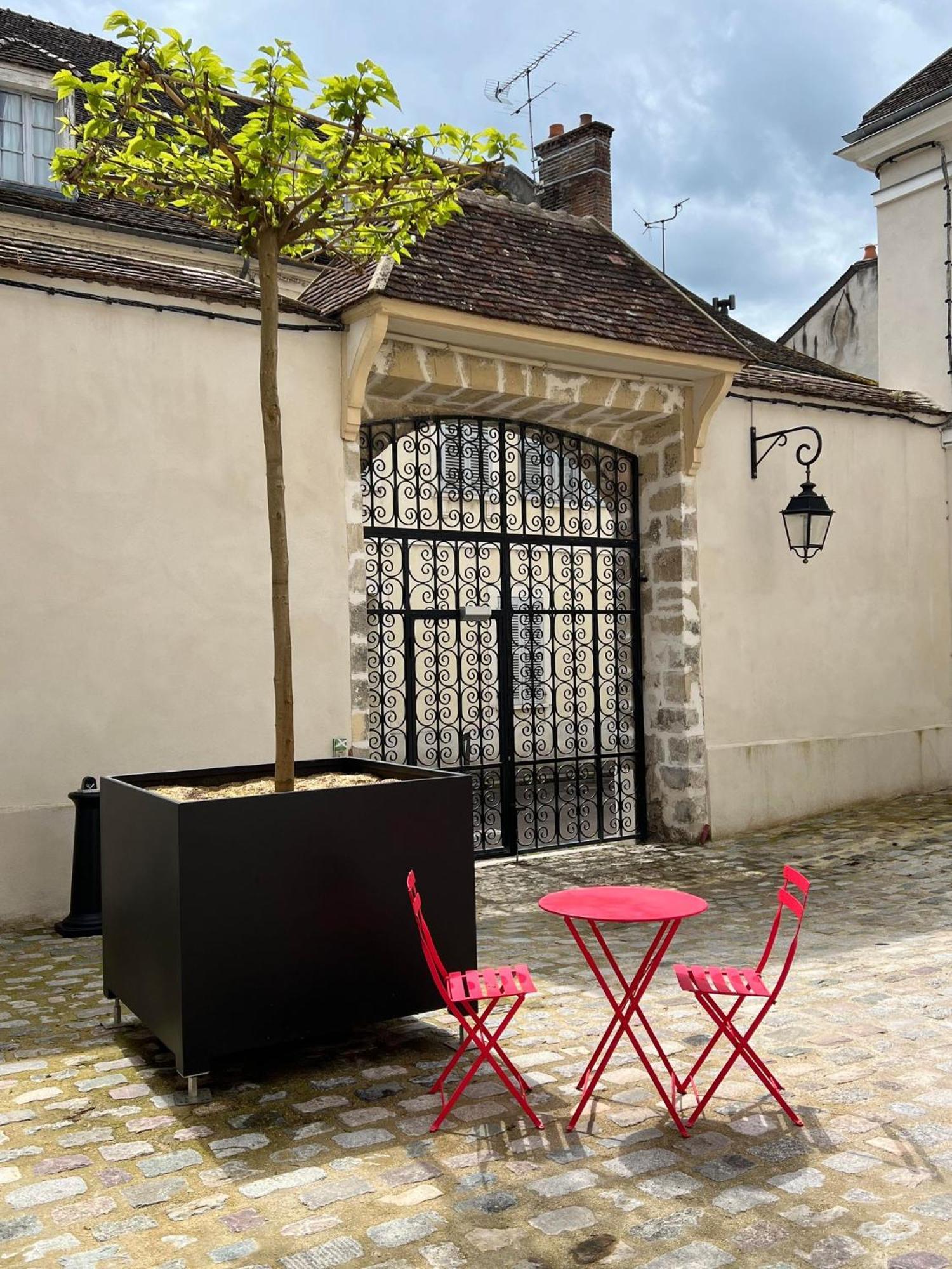 Le Laurencin Sens - Le Family - Coeur De Ville Екстер'єр фото